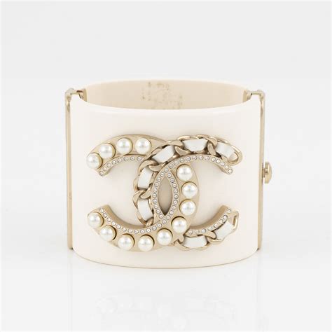 chanel armband bijenkorf|chanel online shop.